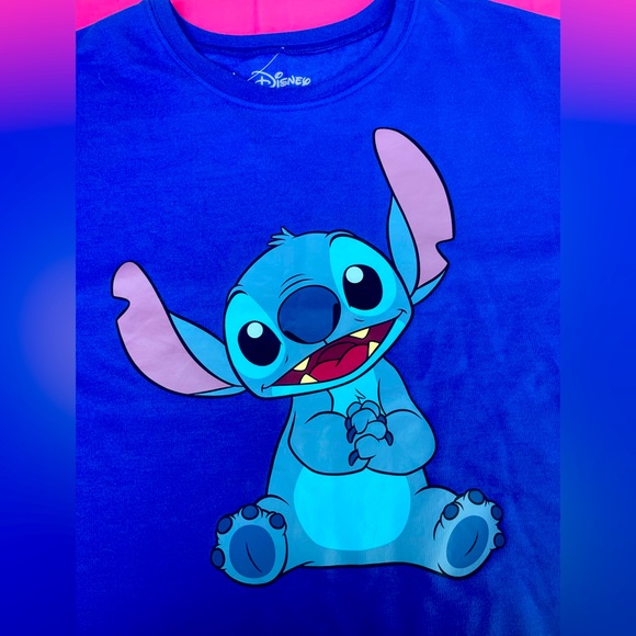 Disney Tops - Stich Cropped top size XL
